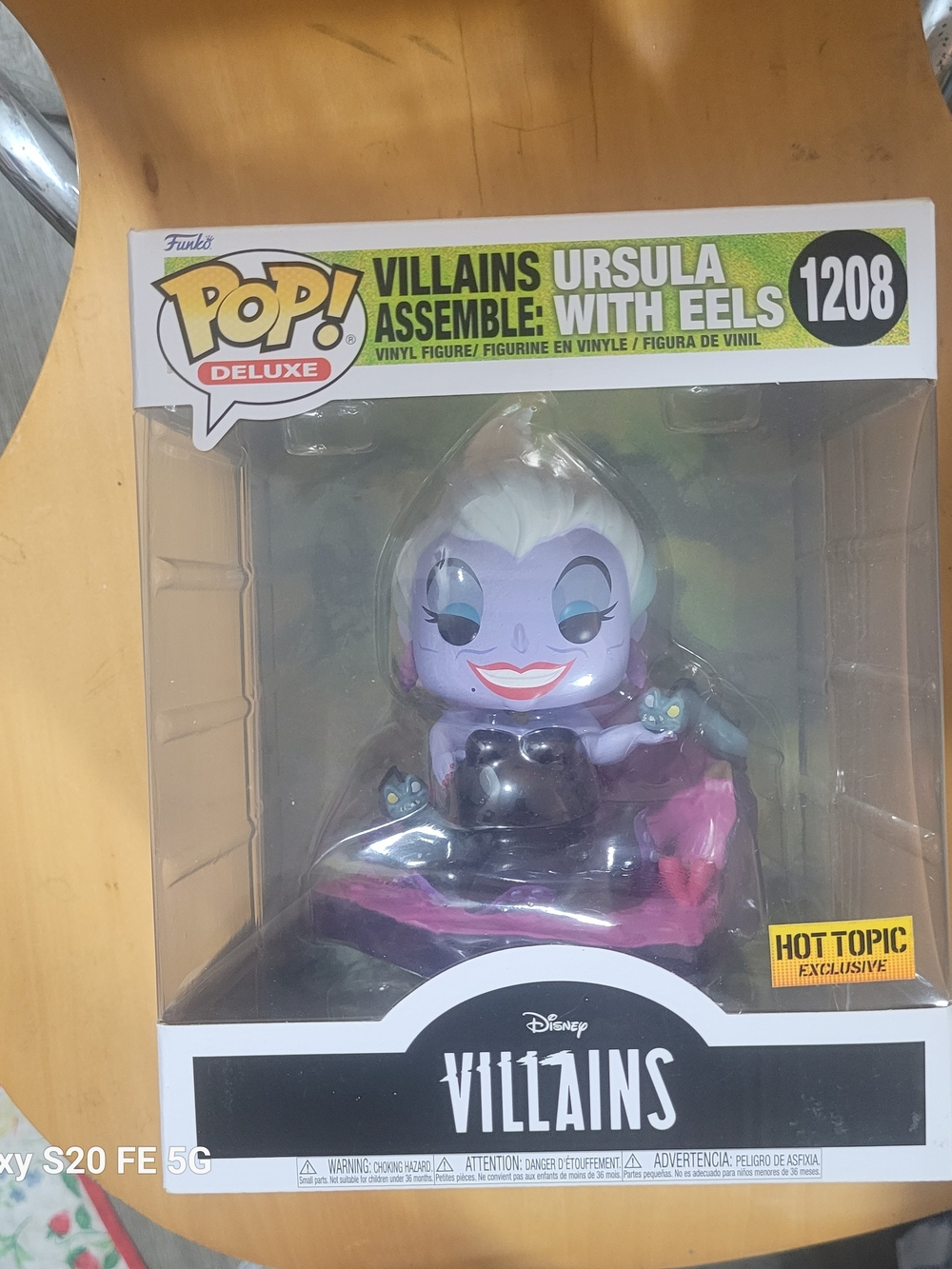 Funko Pop! Deluxe Villains Assemble Ursula with Eels Purple, Black, White
